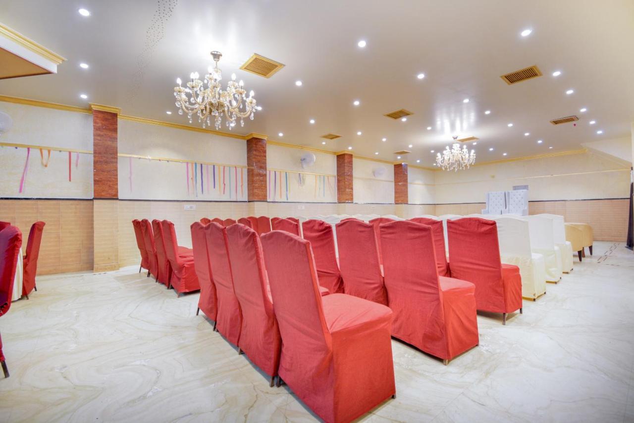 Jind Oyo 46616 Hotel Abhinandan מראה חיצוני תמונה