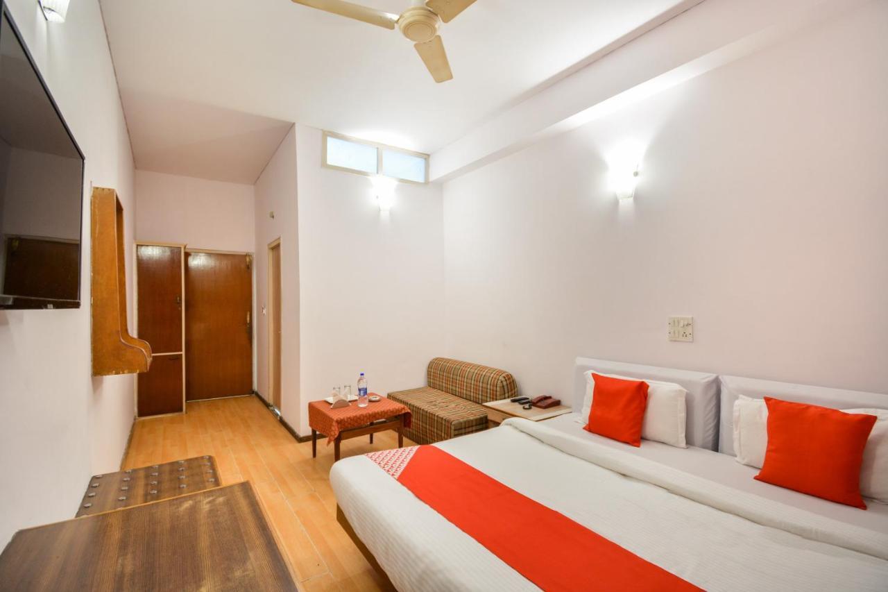 Jind Oyo 46616 Hotel Abhinandan מראה חיצוני תמונה